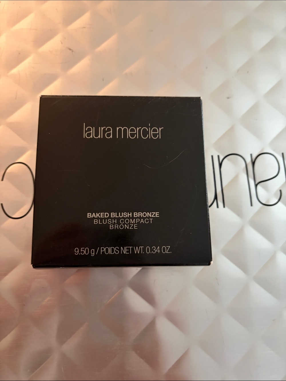 laura mercier Marbled Blush in Peach and Pink Veins - Picture 6 of 9